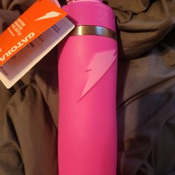Brand New With Tags Gatorade Overtime Stainless Steel  22 Oz Water Bottle
