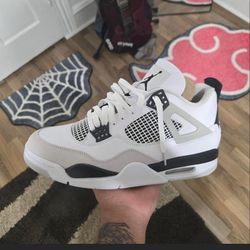 Jordan 4 Military Black Size 10 