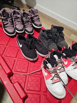 Kids shoes. 11c to 12.5c