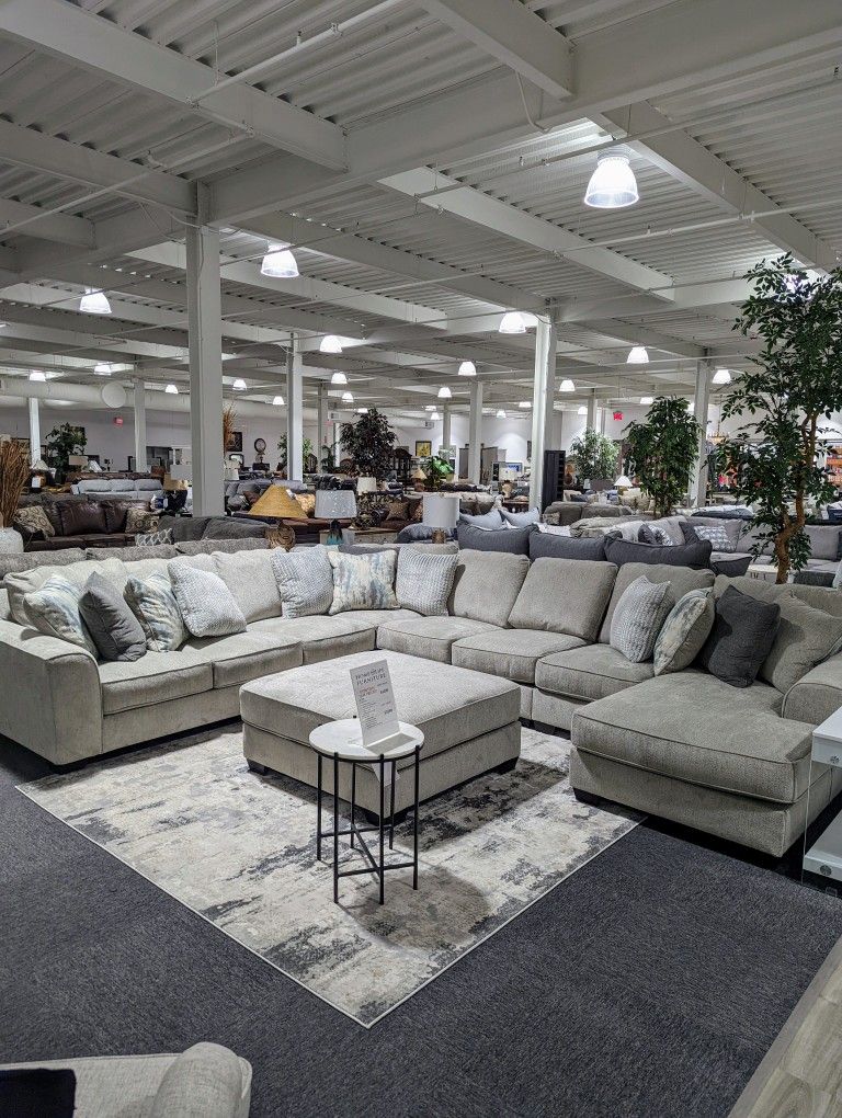 LARGE 5PC SECTIONAL W/ OVERSIZED OTTOMAN