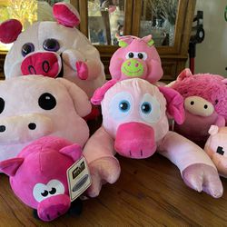 Adorable Pig Collection of 6 Stuffed Animals and One Pillow All in Very Nice Condition