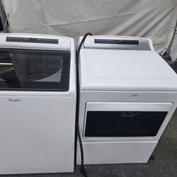 Whirlpool Washer And Dryer Set Electric Topload 
