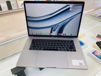 MacBook Pro 2018 16gb ram 512gb ssd