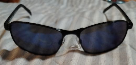 Black Foster Grant Polarized Sunglasses 