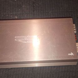 RE 2500 Watts Amplifier