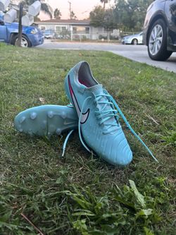Nike Tiempo Legend Elite 10 (10.5)