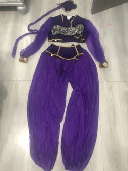 Dreamy genie costume . Size small ..
