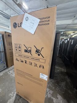 LG Refrigerator New in Box