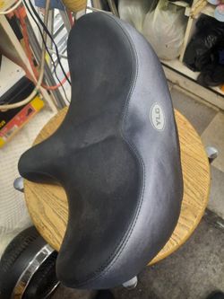 Oversized Comfort Bike Seat