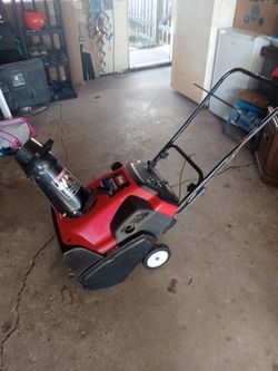 Snow blower 20in toro 2 stroke