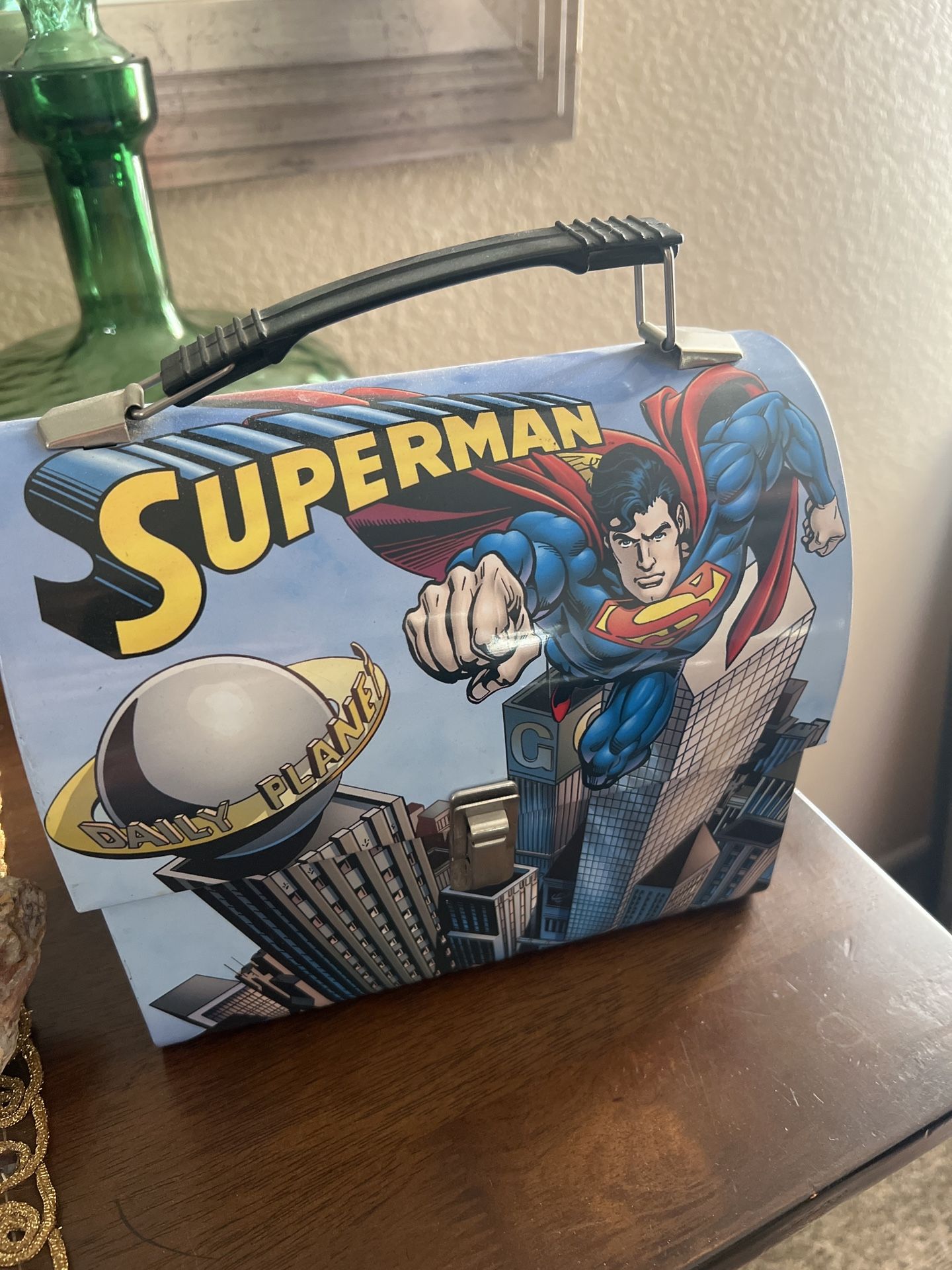 Superman Collectible Tin Lunchbox – Vandor – Great Condition - $20