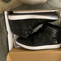Jordan 1 Mid Size 12 Men