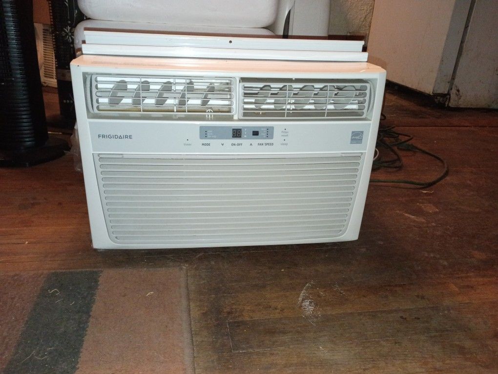 Air Conditioner (FRIGIDAIRE BRAND)