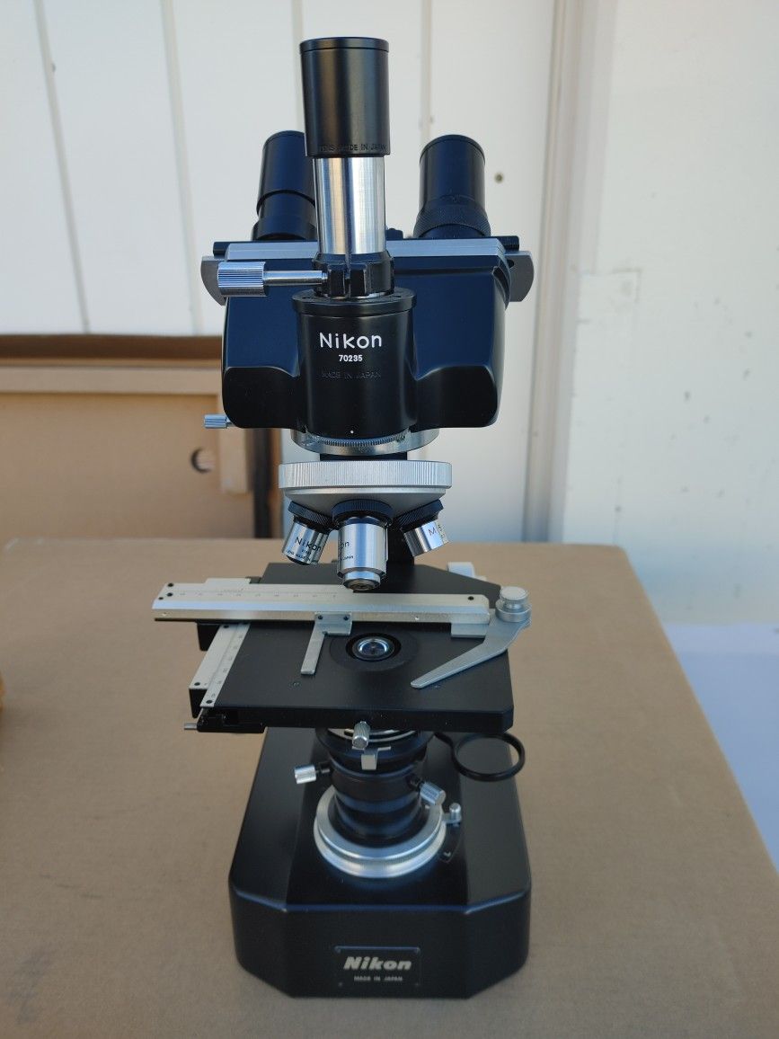 NIKON Model S-Ke II Microscope with Accessories - Like New Condition