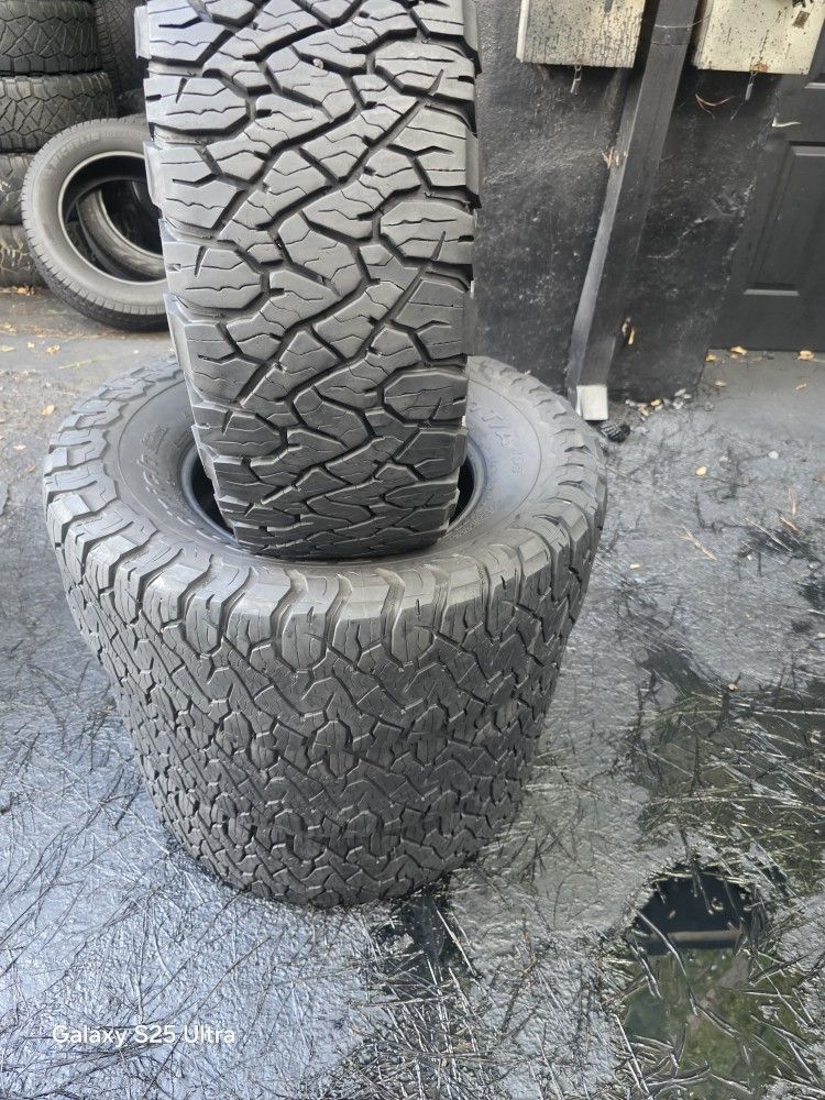 Used Tires 285/80/17