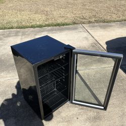 Antarctic Star JC-90 Drink Fridge / Beverage Cooler – Good Condition