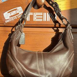 Coach brown Leather Small Soho.