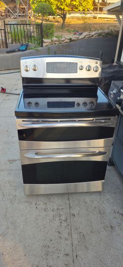GE electric dual oven stove