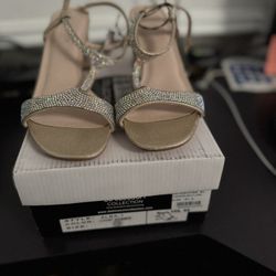 Women’s Champagne/gold New Heels  