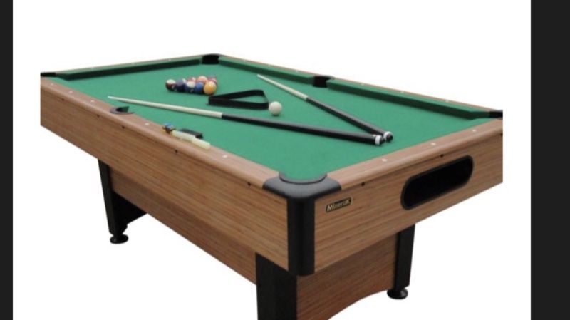 Billiard/Pool Table (See Description)