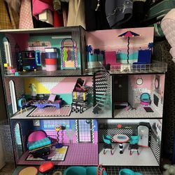 LOL Doll House