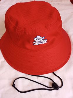 Gorra/ Hats