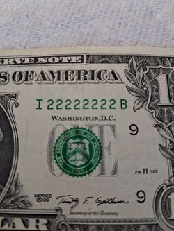 Solid 2's $1 2009 bill XF condition
