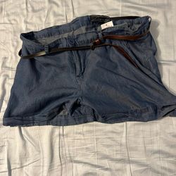 Love Univeristy women’s blue shorts with belt, size L, new with tags