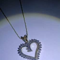 10K Yellow Gold And Diamond Pendant/Necklace