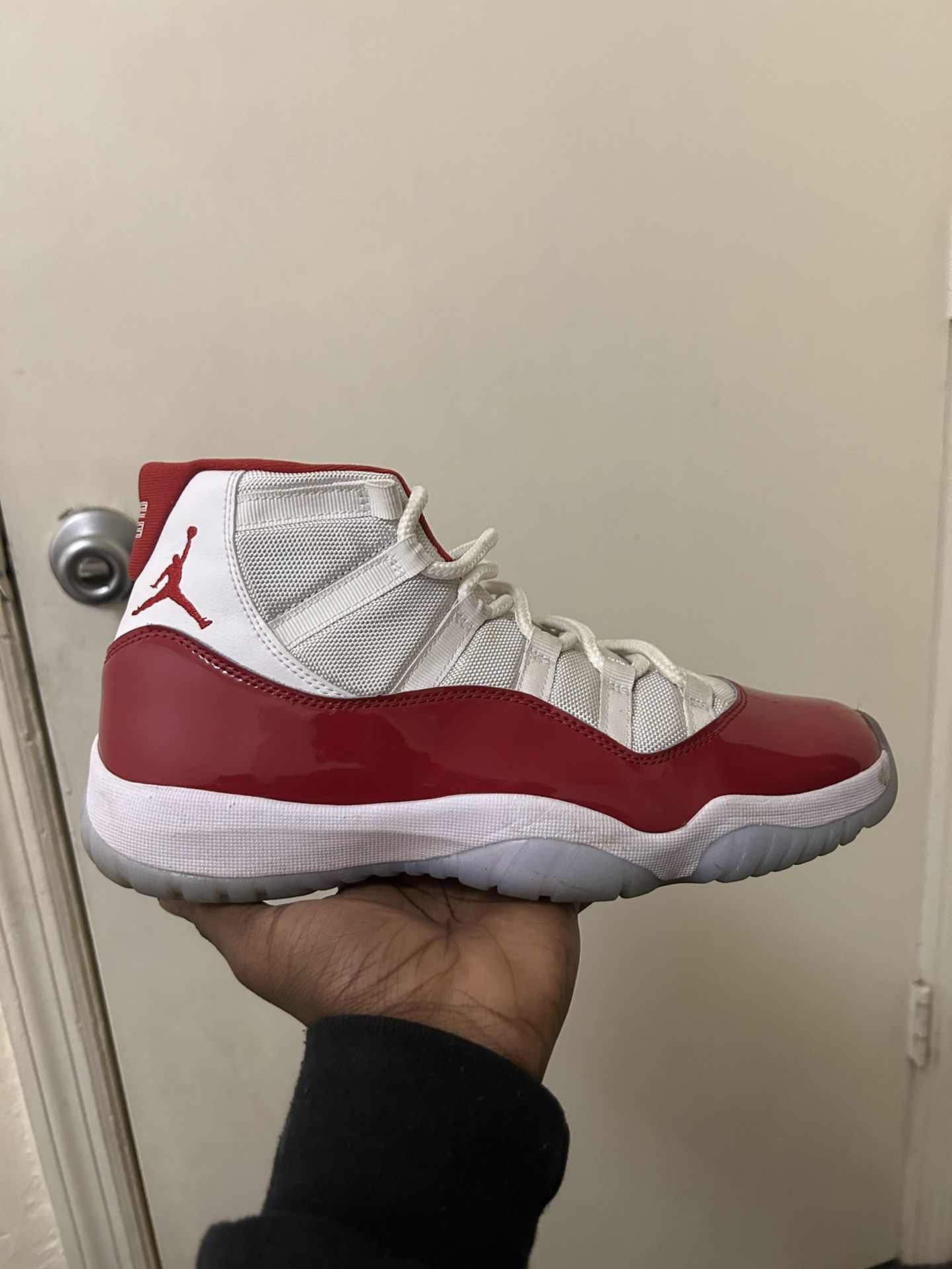 Jordan 11 Cherry 