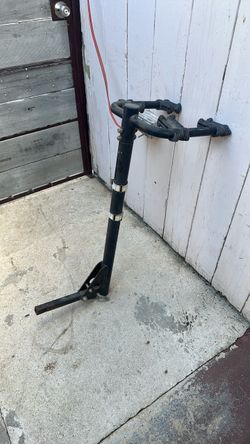 Hitch-Mount 2-Bike Rack
