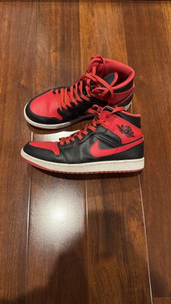 Nike Air Jordan 1 Mid “Alternate Bred”