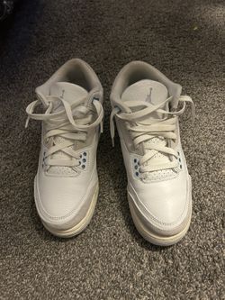 Jordan’s 3’s GS size 6 only wore 1 time