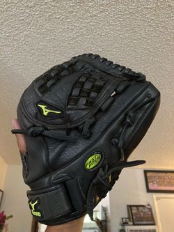 Mizuno MVP FASTPICH GLOVE