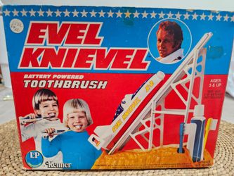 1975 kenner Evel Knivel ToothBrush