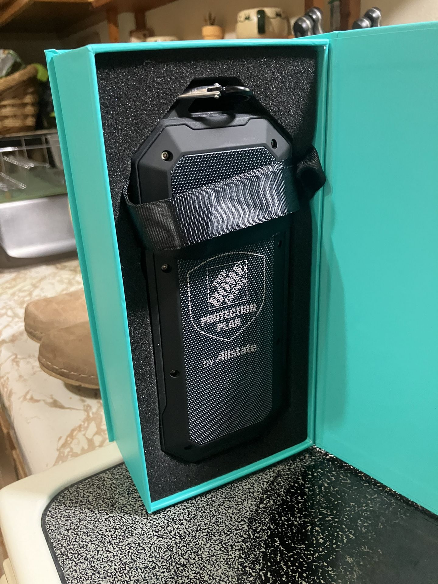 Hang Tube Magnetic Speaker