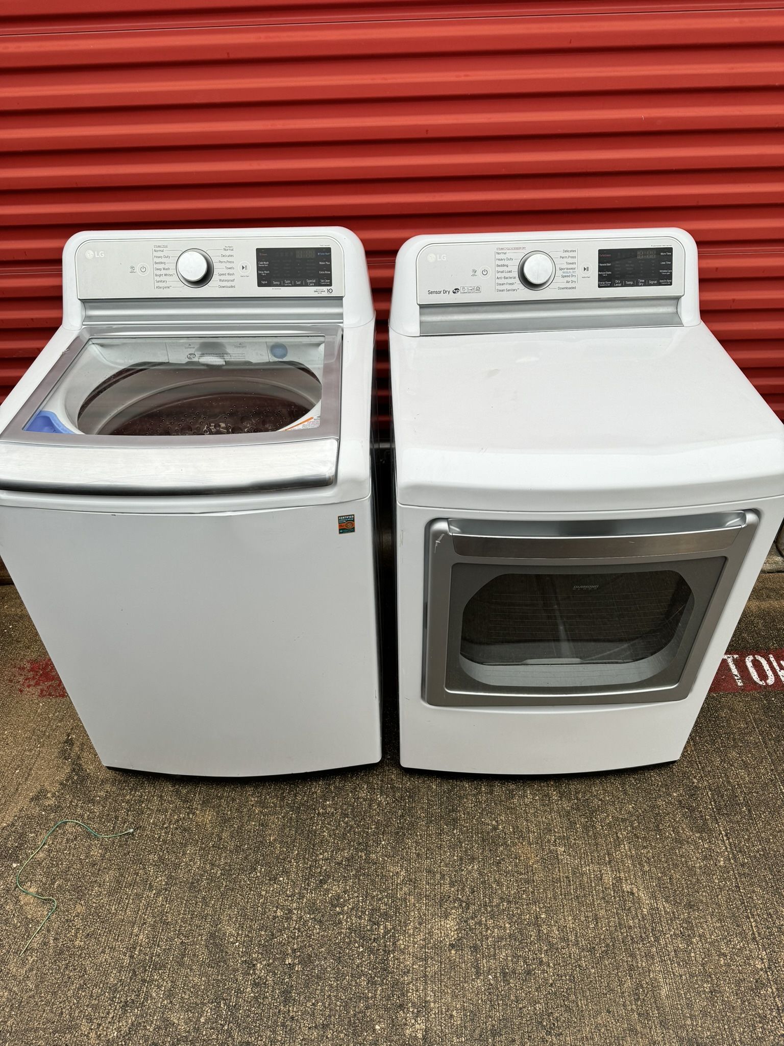 LG washer and dryer gas set