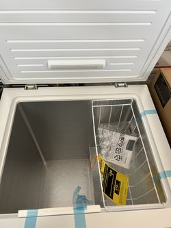 Chest Freezer White for Sale in Addison, TX - OfferUp