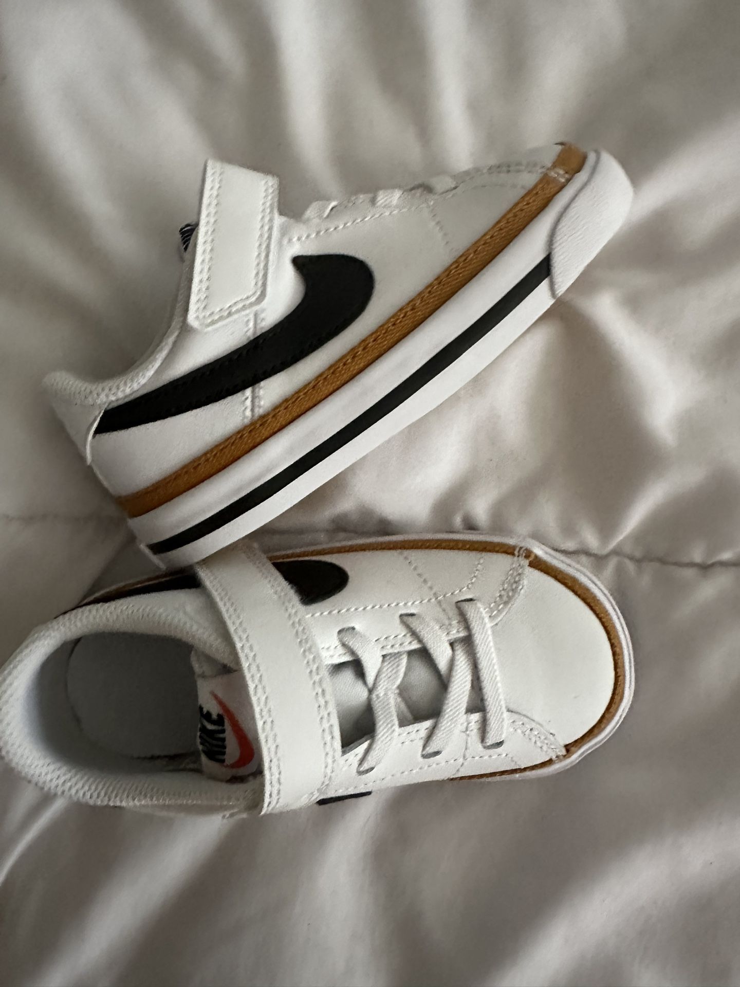 Nike Court legacy Brand new