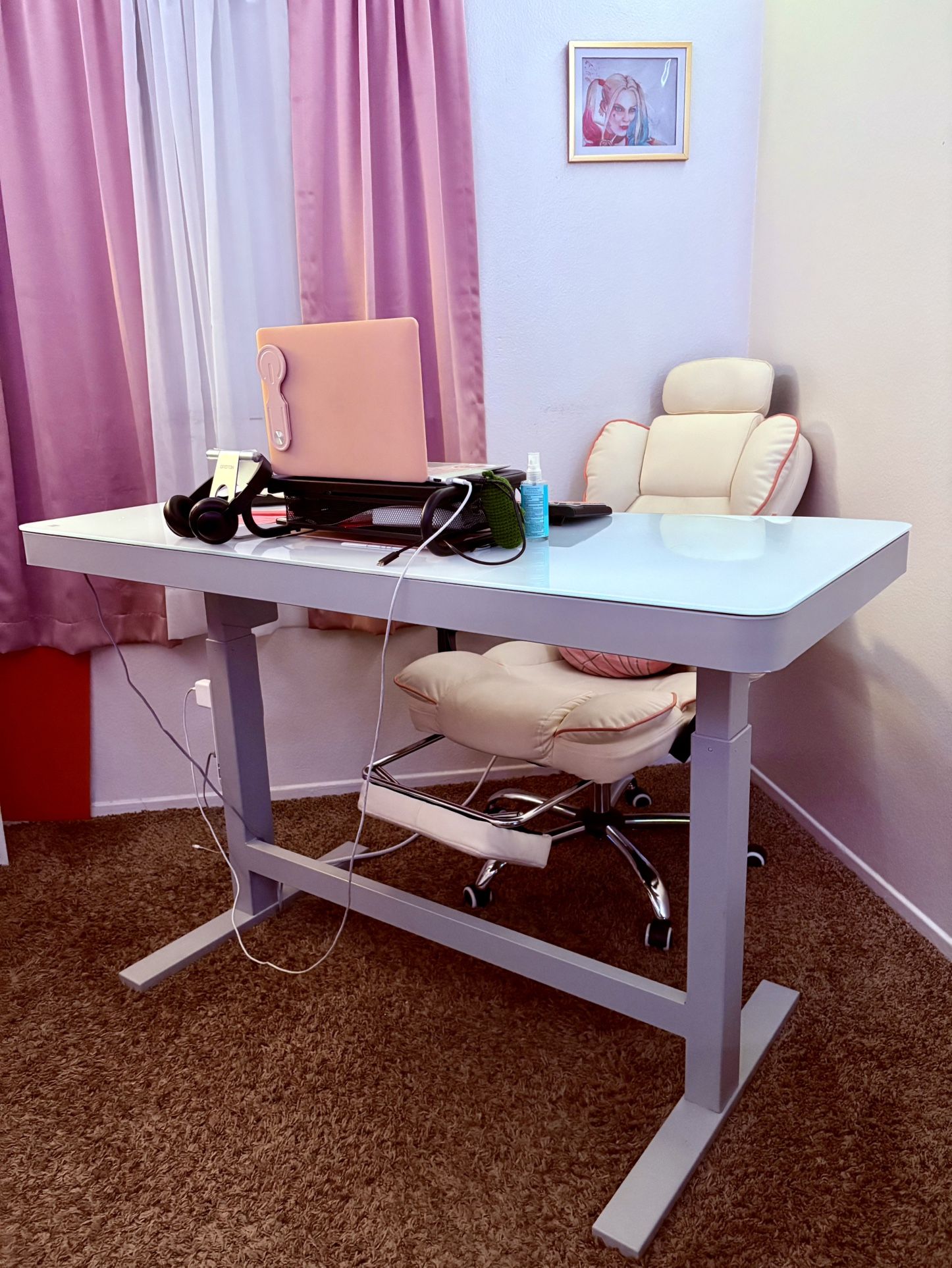 TRESANTI ADJUSTABLE GLASS TOP STANDING DESK