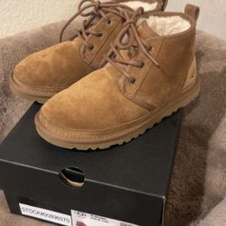 Brand New Lace Up UGG’S