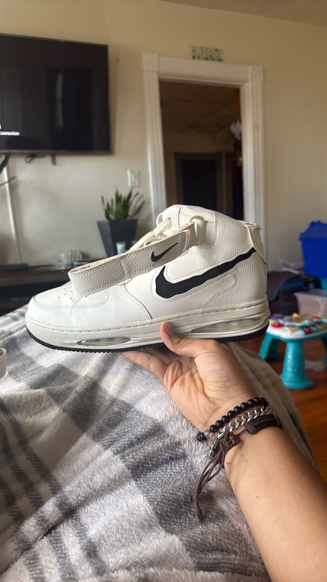 nike forces high tops