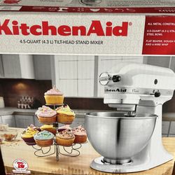 Kitchenaide Tilt-Head Stand Mixer In RED