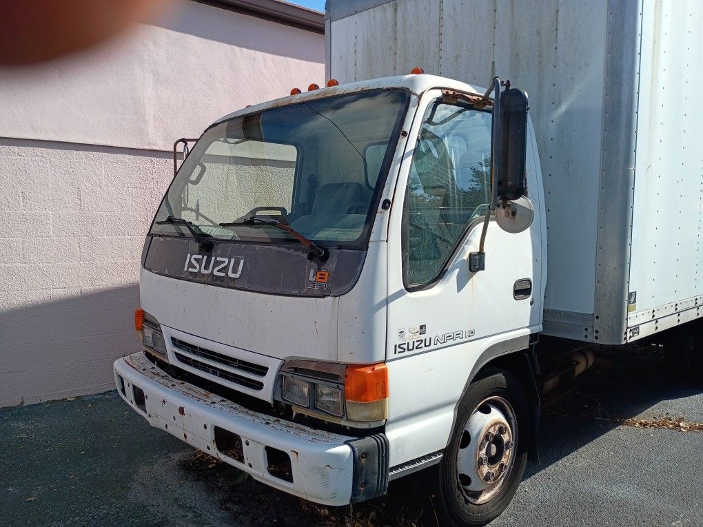 2000 Iszuz NPR HD