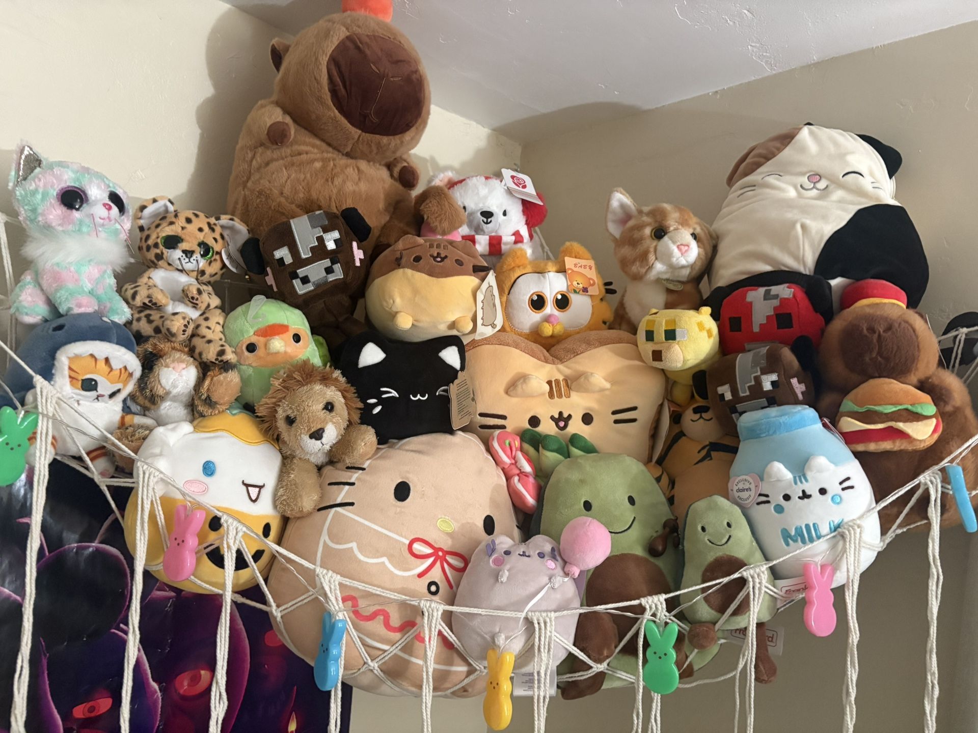 PLUSHIE LOT FOR SALE (READ DESCRIPTION)