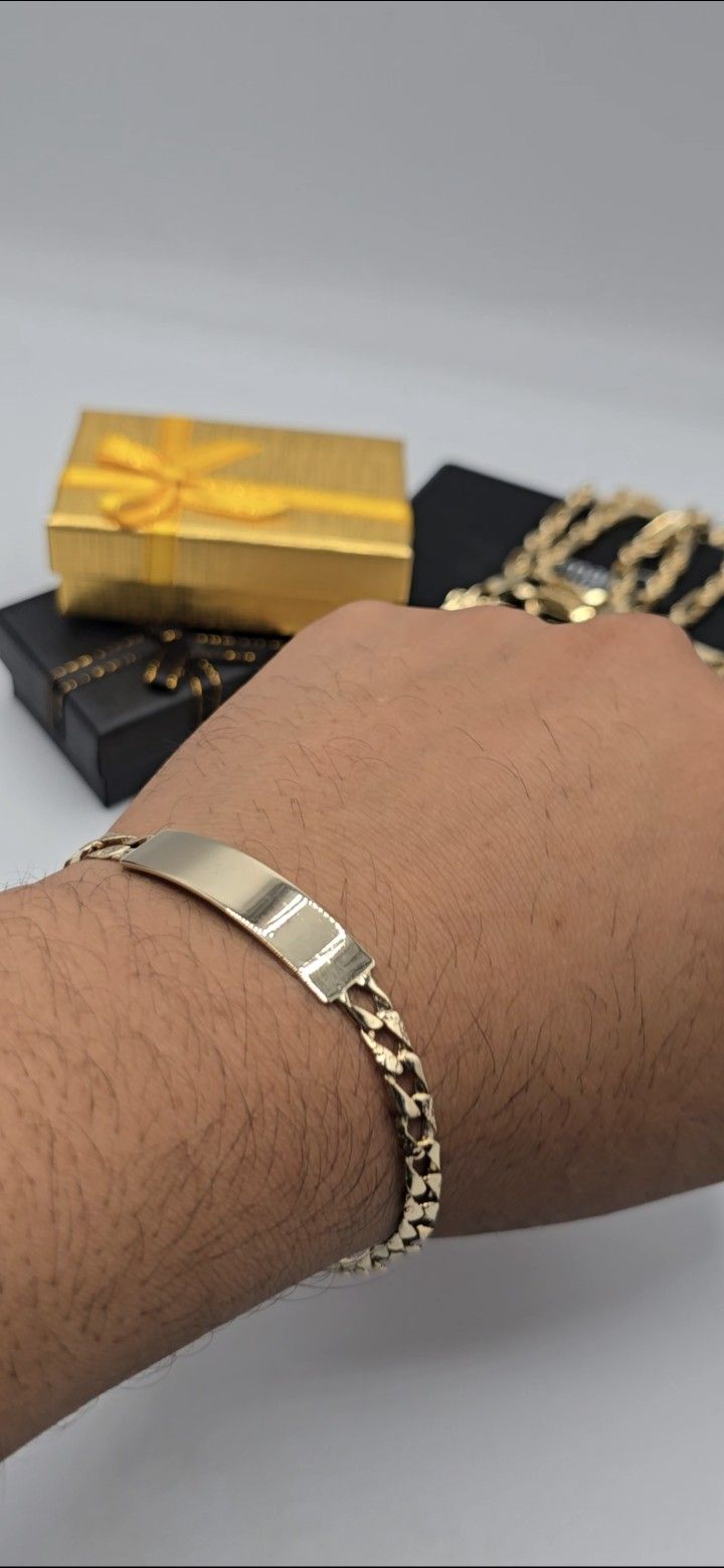 Solid 14kt Gold ID Bracelet Esclava ID de Oro Solido 14kt