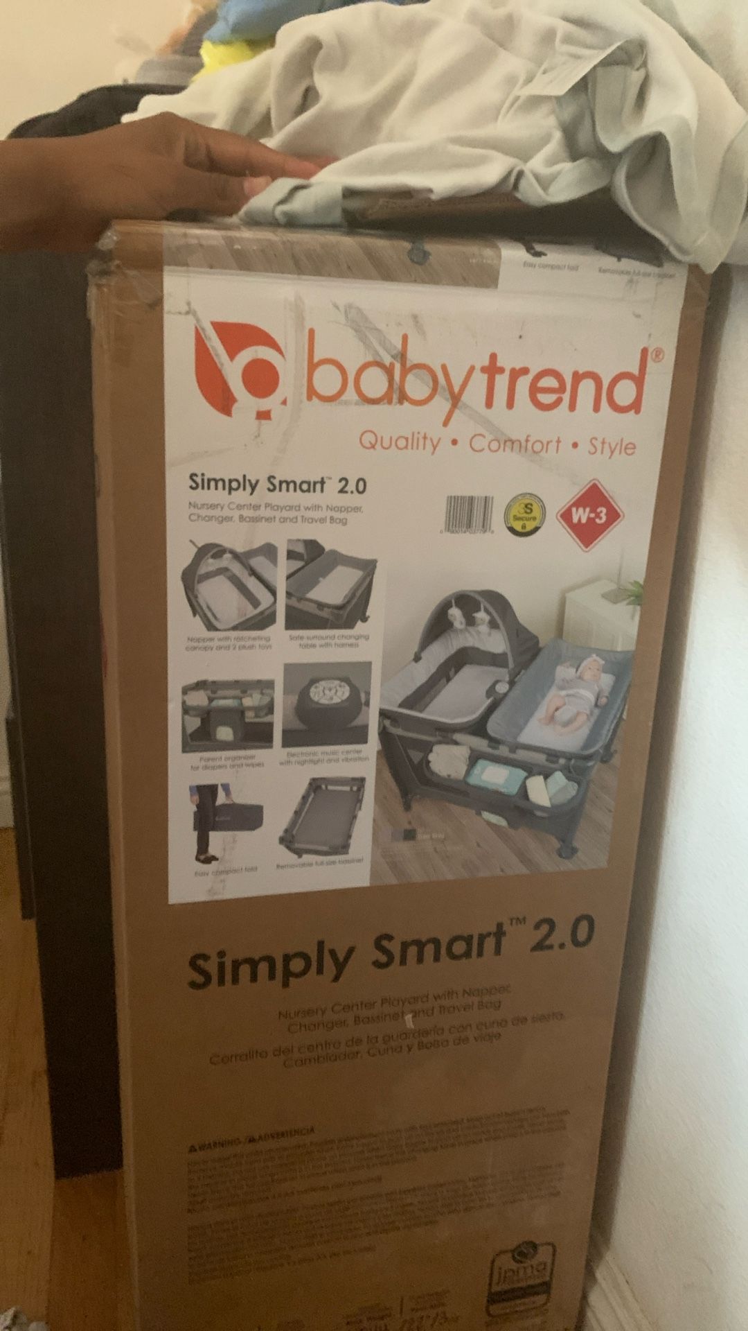 Selling a baby crib for 165 BRAND NEW!!! never used (Vendo cuna para bebé por 165 ¡¡¡NUEVA!!! nunca usada)