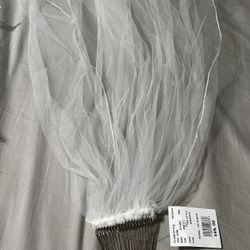 1 Tier Pencil Elbow Veil - White Brand New