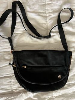 Lululemon bag