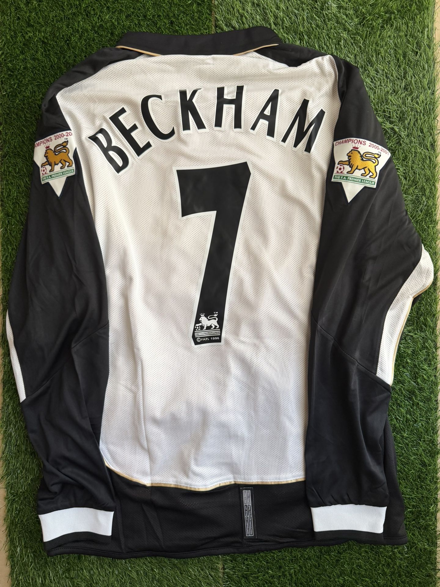 Beckham Manchester United Retro Reversible Jersey